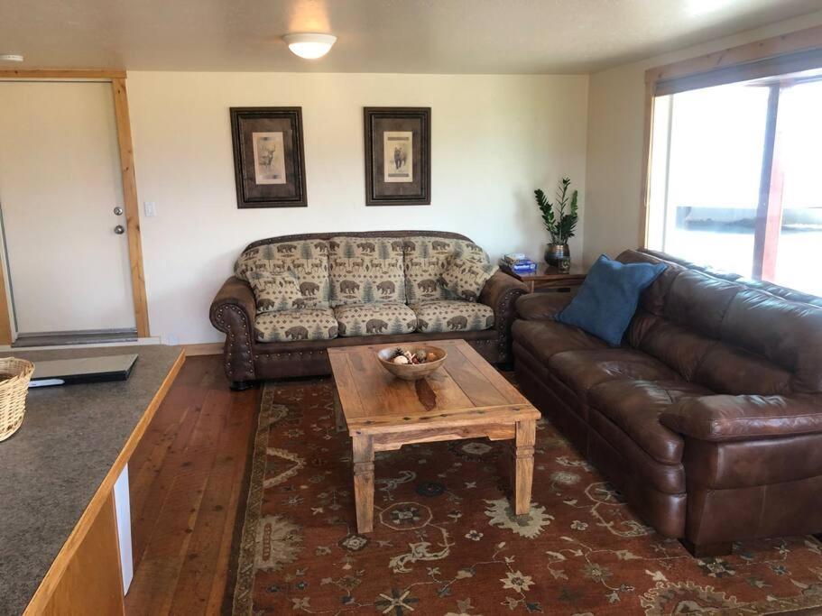 Stunning Views, Prime Location *